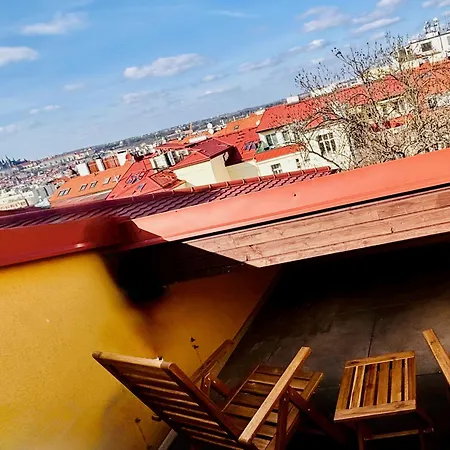 Apartment Loft Jecna 43, Prague
