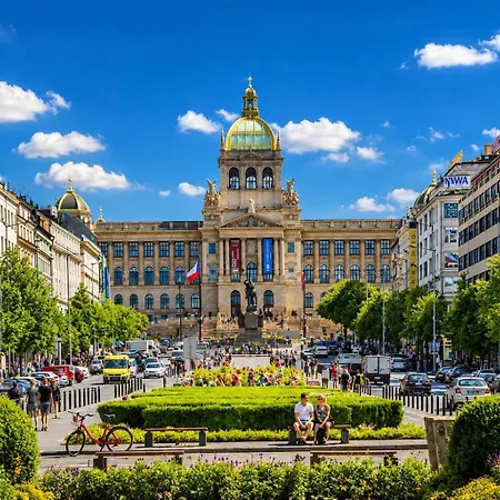 Loft Jecna 43, Praag