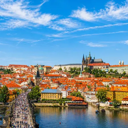 Loft Jecna 43, * Praag