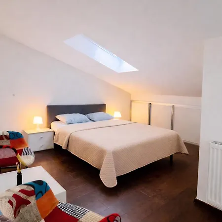 Loft Jecna 43,